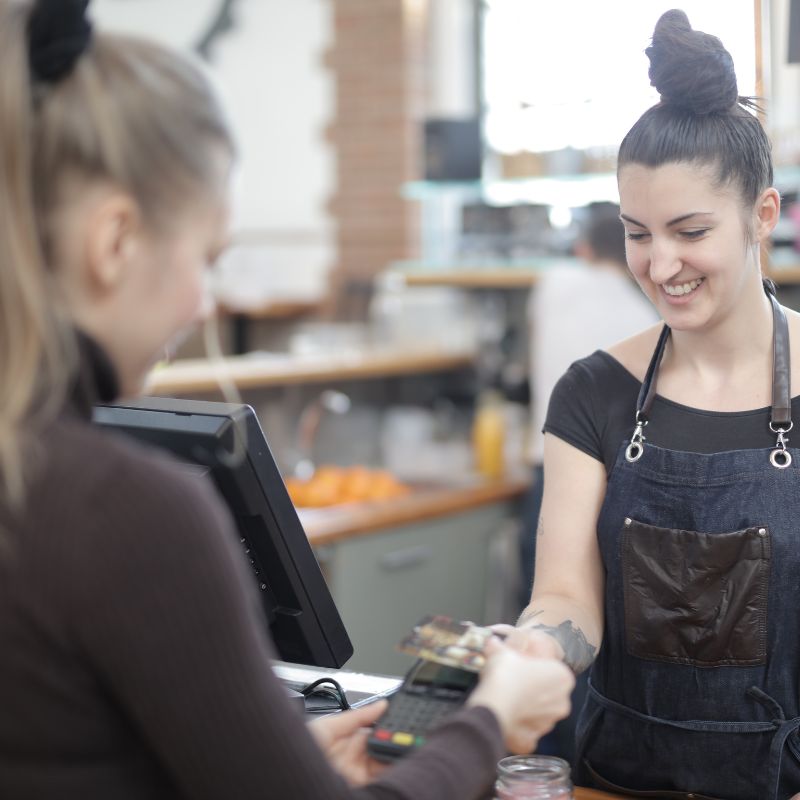 attirare clienti in negozio